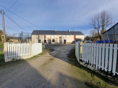 For sale Mauron 3 rooms 150 m2 Morbihan (56430) photo 0