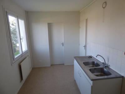 For rent Marseilles-les-aubigny 4 rooms 83 m2 Cher (18320) photo 2