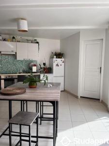 For rent Angers 1 room 9 m2 Maine et loire (49100) photo 1