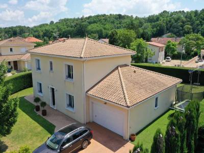 Acheter Maison 174 m2 Saint-bonnet-de-mure