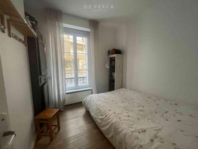 Acheter Appartement Paris-7eme-arrondissement 382000 euros