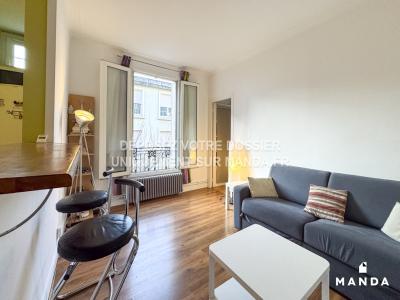 For rent Courbevoie 2 rooms 35 m2 Hauts de Seine (92400) photo 0