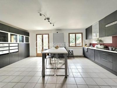 For sale Nemours 6 rooms 130 m2 Seine et marne (77140) photo 0