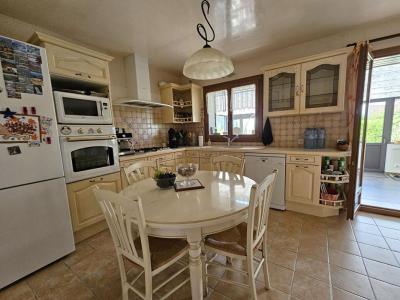 For sale Saint-nicolas-de-la-taille 5 rooms 140 m2 Seine maritime (76170) photo 3