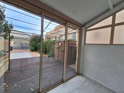 For sale Marseille-16eme-arrondissement 3 rooms 65 m2 Bouches du Rhone (13016) photo 2