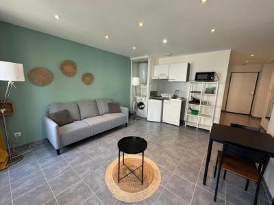 For rent Marseille-2eme-arrondissement 2 rooms 33 m2 Bouches du Rhone (13002) photo 1