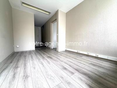 For sale Nice SAINT ROCH 2 rooms 32 m2 Alpes Maritimes (06300) photo 2