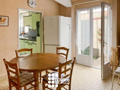 For sale Sables-d'olonne 4 rooms 91 m2 Vendee (85100) photo 4