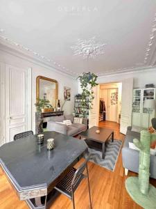 For sale Paris-14eme-arrondissement 4 rooms 91 m2 Paris (75014) photo 0