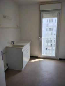 For rent Autun 2 rooms 45 m2 Saone et loire (71400) photo 2