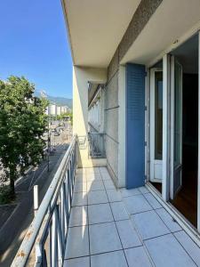 For sale Grenoble 4 rooms 96 m2 Isere (38000) photo 3