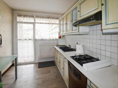 For sale Saint-etienne 3 rooms 75 m2 Loire (42100) photo 4