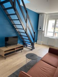 For sale CENTRE VILLE 2 rooms 35 m2 Loire (42100) photo 1