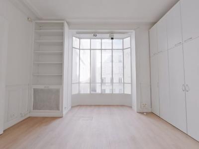 For rent Paris-8eme-arrondissement 144 m2 Paris (75008) photo 4