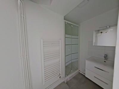 Louer Appartement 35 m2 Paris-15eme-arrondissement