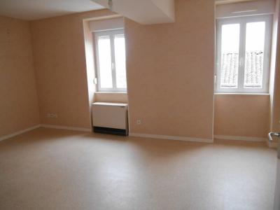 Annonce Location 3 pices Appartement Chenay-le-chatel 71