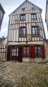 For sale Sezanne 6 rooms 94 m2 Marne (51120) photo 1