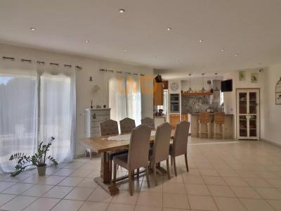 For sale Auriol 10 rooms 210 m2 Bouches du Rhone (13390) photo 4