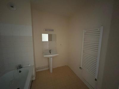 For rent Chatre 3 rooms 77 m2 Indre (36400) photo 3