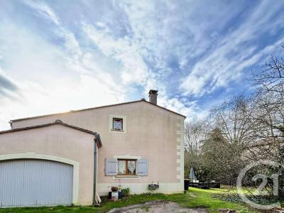 For rent Lesparre-medoc 5 rooms 144 m2 Gironde (33340) photo 0