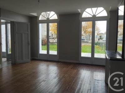 Louer Maison 196 m2 Saint-vivien-de-medoc