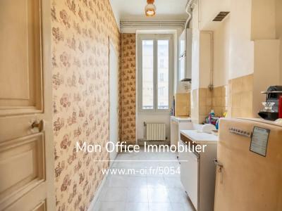 For sale Marseille-2eme-arrondissement 3 rooms 71 m2 Bouches du Rhone (13002) photo 3