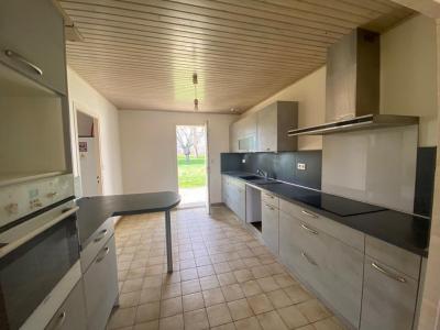 For sale Saint-simon-de-bordes 6 rooms 136 m2 Charente maritime (17500) photo 3