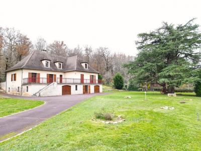 For sale Saint-martial-d'albarede 9 rooms 270 m2 Dordogne (24160) photo 1