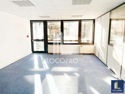 Louer Bureau Marseille-8eme-arrondissement 65700 euros