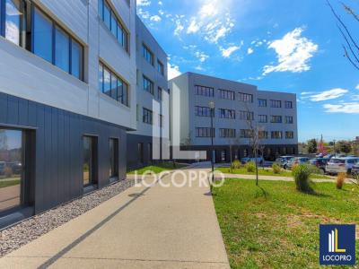 For rent Vitrolles 1380 m2 Bouches du Rhone (13127) photo 1