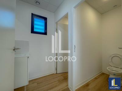 Louer Bureau 350 m2 Venelles