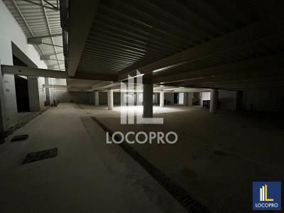 Acheter Local commercial 2000 m2 Cannes