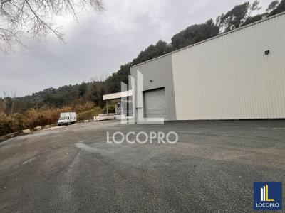 Louer Commerce 4600 m2 Contes