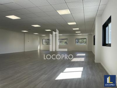 Louer Bureau 141 m2 Valbonne