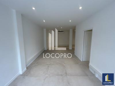 Louer Commerce 210 m2 Cagnes-sur-mer