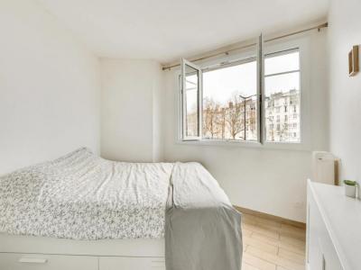 For sale Paris-18eme-arrondissement 2 rooms 46 m2 Paris (75018) photo 4