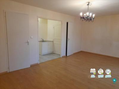 For rent Essarts 2 rooms 72 m2 Vendee (85140) photo 2