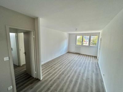 For sale Saint-etienne 4 rooms 81 m2 Loire (42100) photo 2