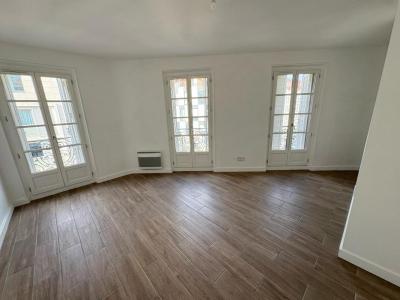 For rent Marseille-2eme-arrondissement 3 rooms 87 m2 Bouches du Rhone (13002) photo 2