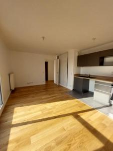 For rent Rueil-malmaison 2 rooms 43 m2 Hauts de Seine (92500) photo 0