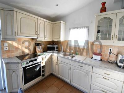 For sale Vendres 4 rooms 55 m2 Herault (34350) photo 2