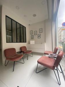 Annonce Location Local commercial Paris-17eme-arrondissement 75