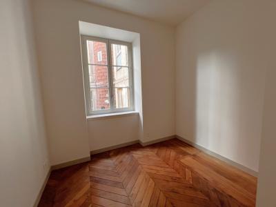 Louer Appartement Lyon-2eme-arrondissement 1820 euros