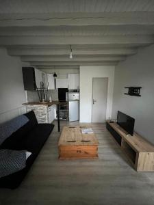 For rent Mios 2 rooms 40 m2 Gironde (33380) photo 1