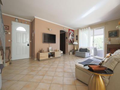 For sale Pezenas 5 rooms 130 m2 Herault (34120) photo 3