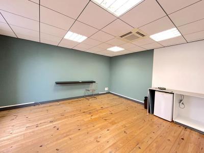 Annonce Location Bureau Saint-andre-de-cubzac 33