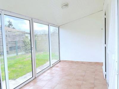 For rent Ambares-et-lagrave 4 rooms 63 m2 Gironde (33440) photo 1