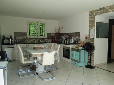 For sale Blaye 4 rooms 82 m2 Gironde (33390) photo 2