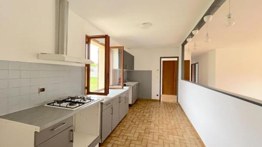 For sale Pugnac 5 rooms 103 m2 Gironde (33710) photo 4