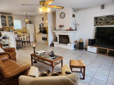 For sale Saint-savin 5 rooms 140 m2 Gironde (33920) photo 2